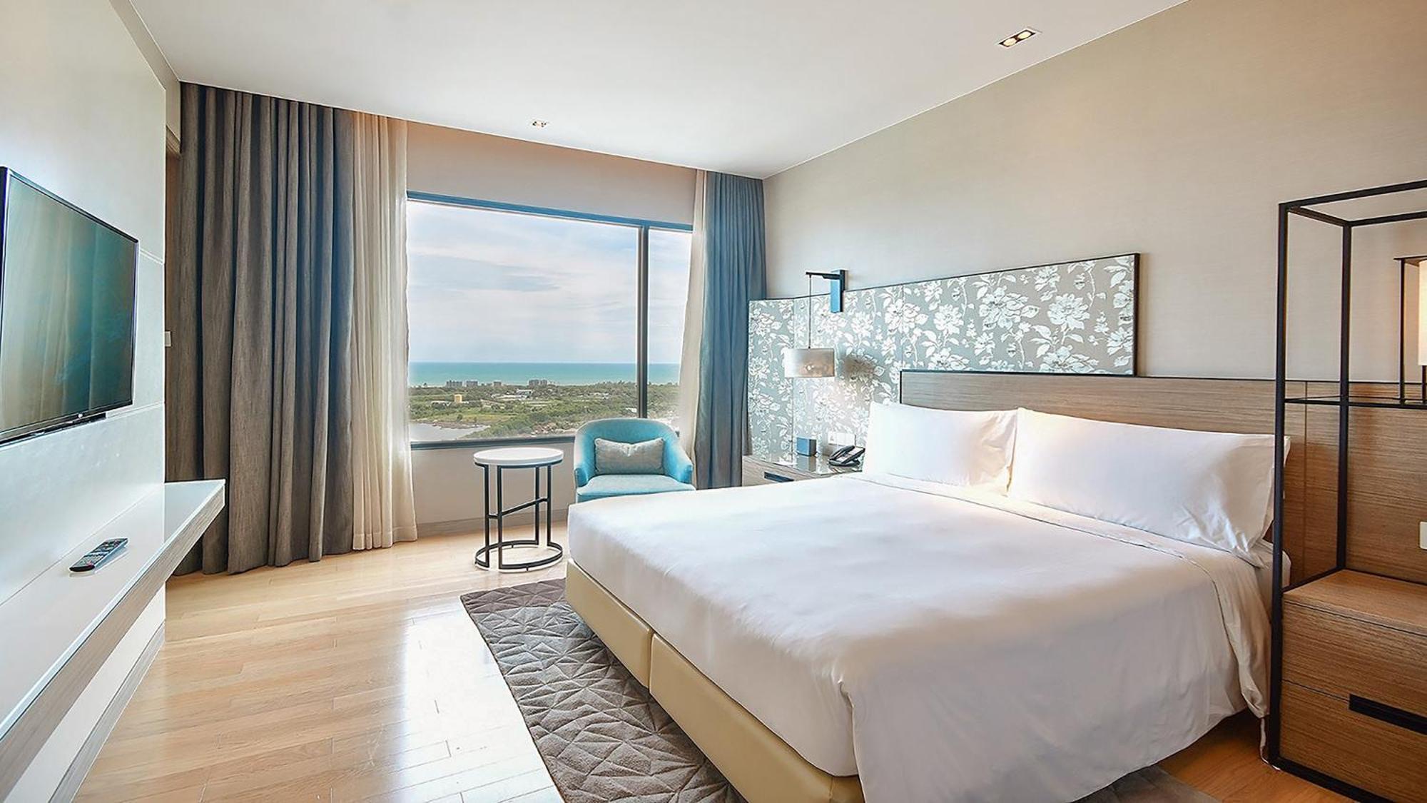 Holiday Inn & Suites Rayong City Centre By Ihg Zewnętrze zdjęcie