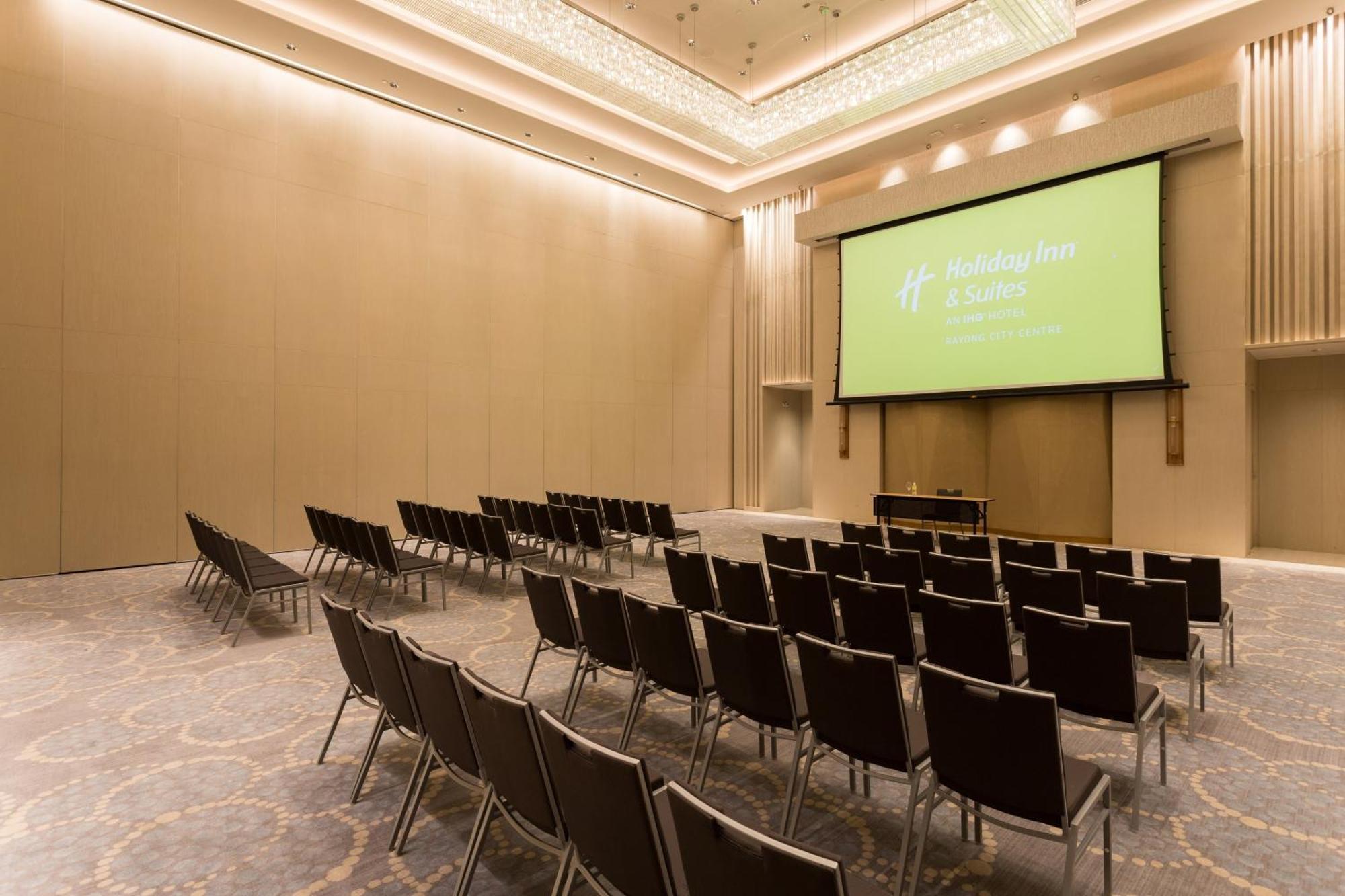 Holiday Inn & Suites Rayong City Centre By Ihg Zewnętrze zdjęcie